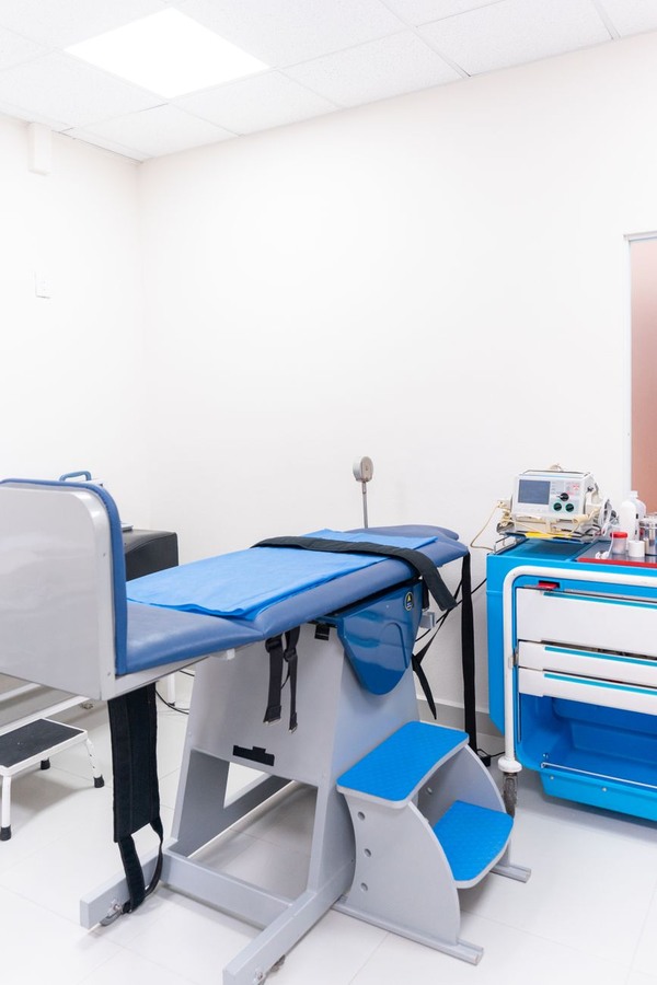 Medical practice treatment room before and after cleanliness audit